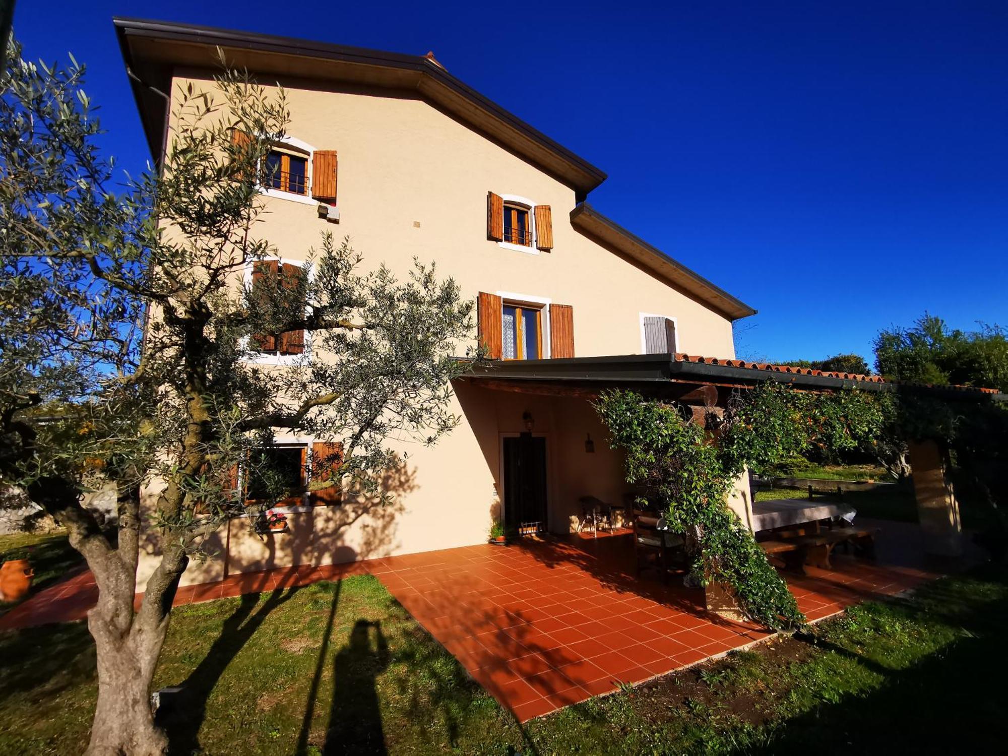 Casa Ghirlanda Con Piscina E Campo Da Tennis 拉齐塞 外观 照片