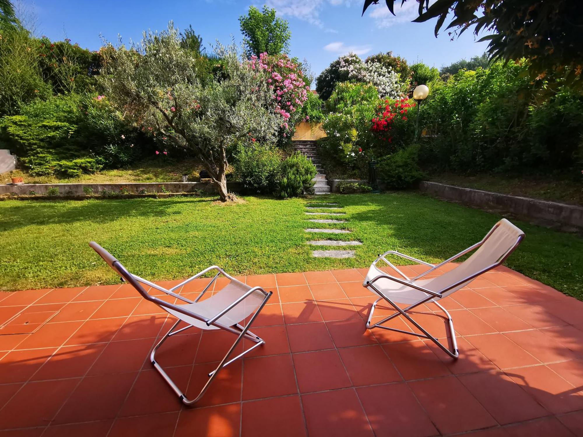 Casa Ghirlanda Con Piscina E Campo Da Tennis 拉齐塞 外观 照片