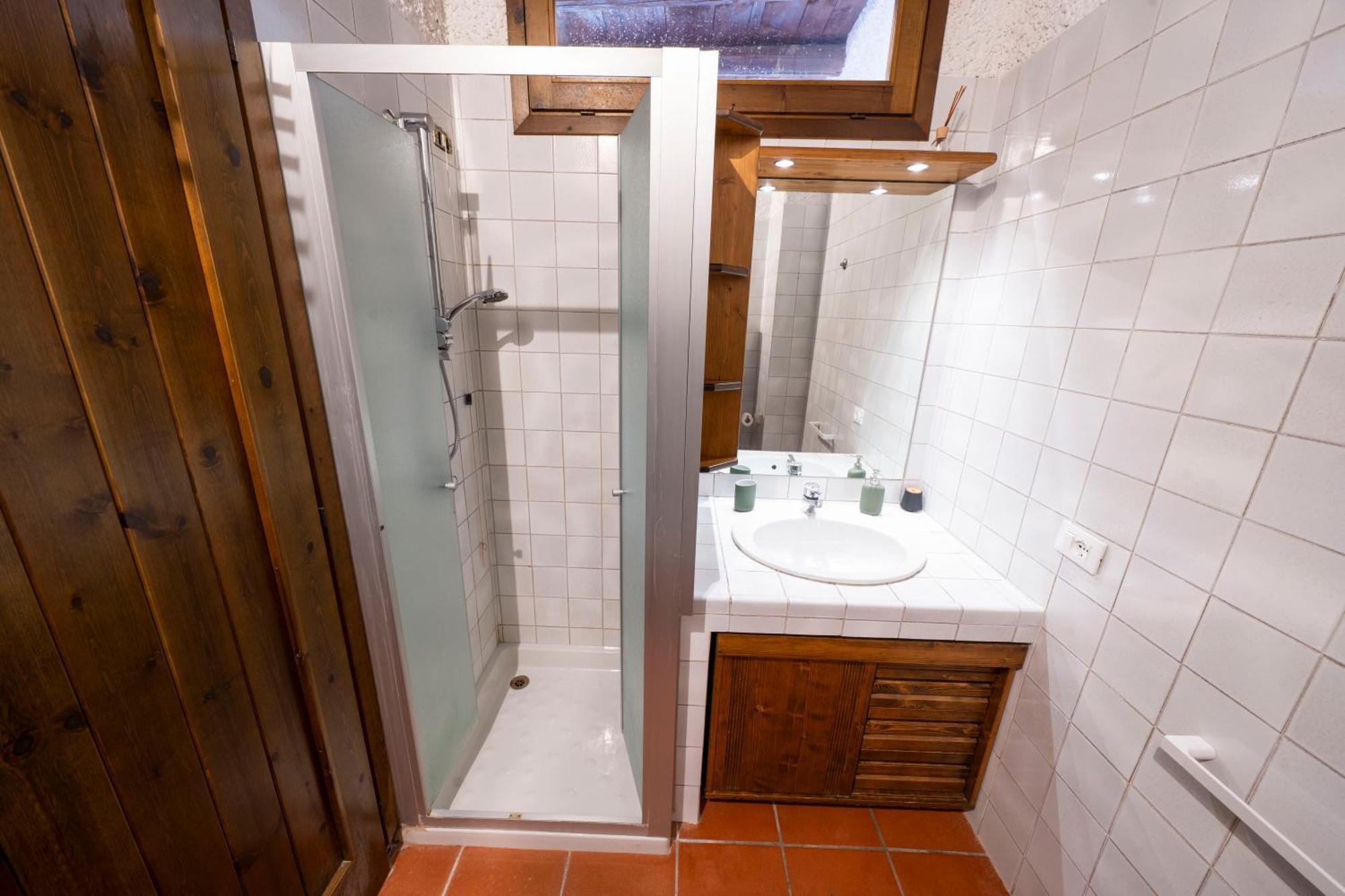 Casa Ghirlanda Con Piscina E Campo Da Tennis 拉齐塞 外观 照片