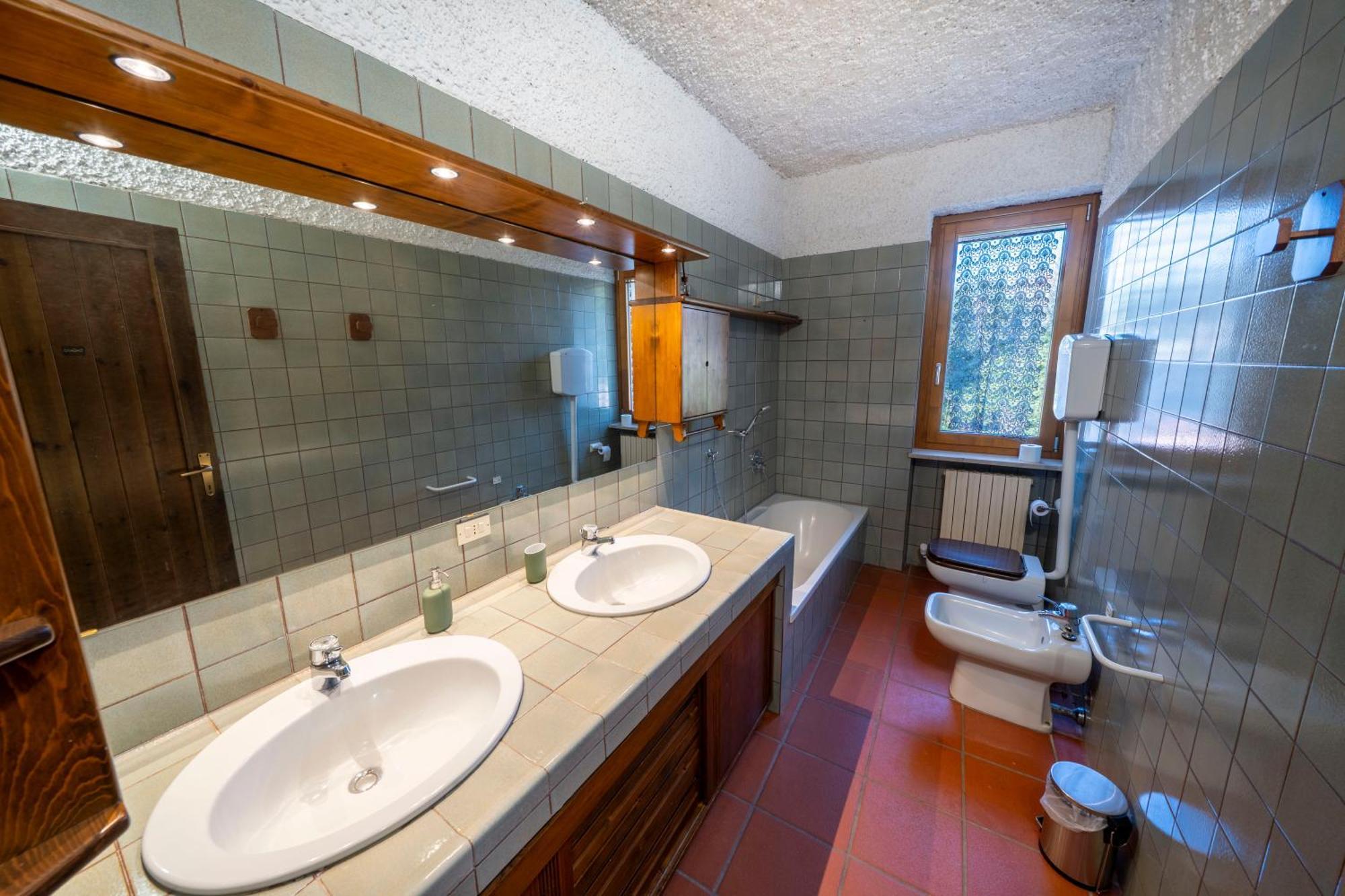 Casa Ghirlanda Con Piscina E Campo Da Tennis 拉齐塞 外观 照片
