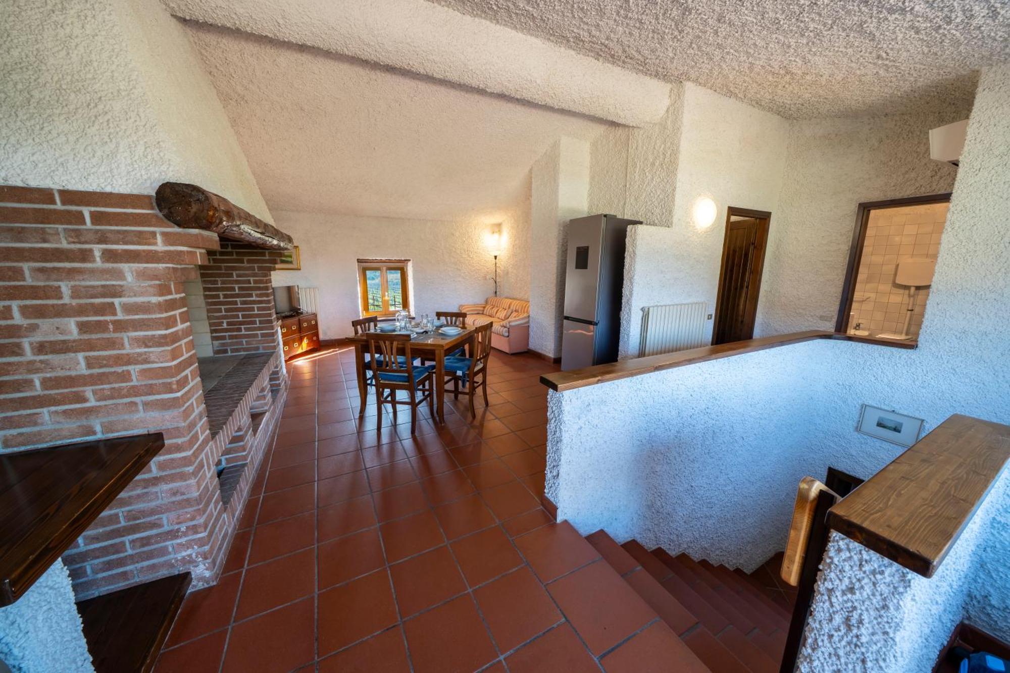 Casa Ghirlanda Con Piscina E Campo Da Tennis 拉齐塞 外观 照片